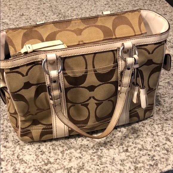 Coach Tote Bag - Picture 3 of 8